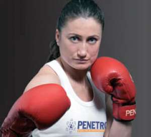 SIMONA GALASSI campionessa mondiale boxe WBC TESTIMONIAL nuova campagna pubblicitaria nazionale